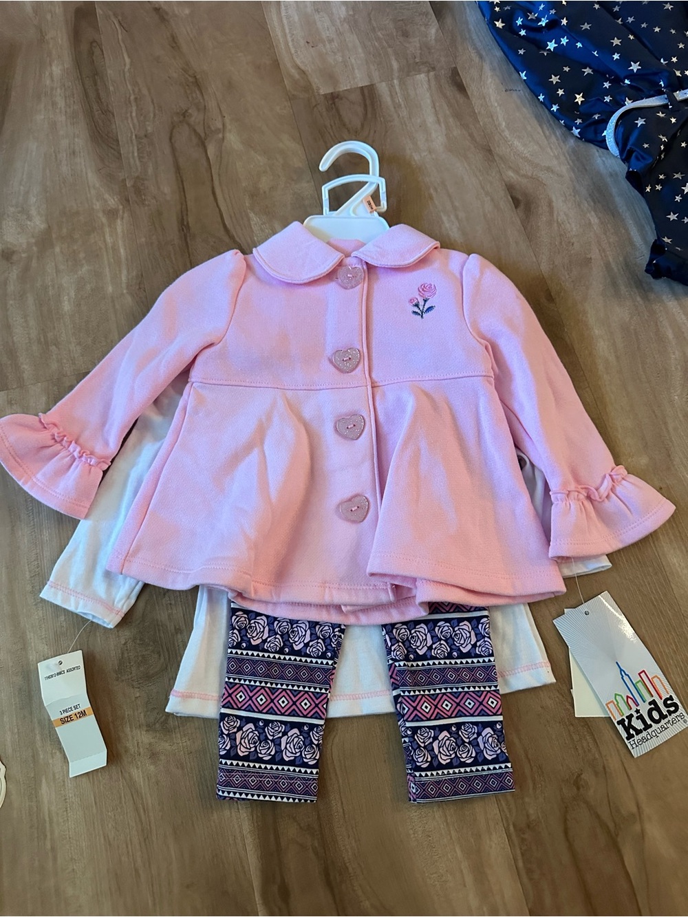 KIDS SET 3 pieces is size 12 months